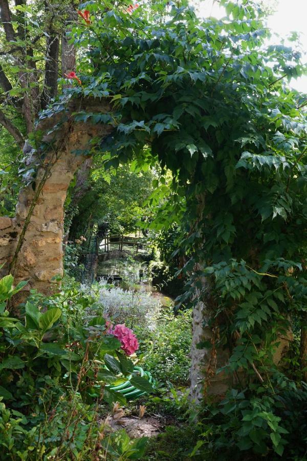 Le Moulin De La Planche Bed and Breakfast Chanceaux-sur-Choisille Buitenkant foto